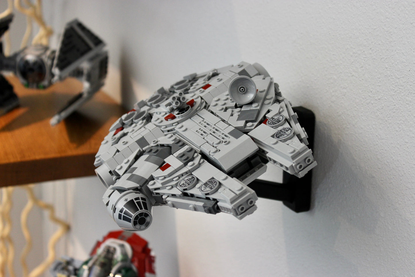 Wall Display for LEGO Star Wars Millennium Falcon 75375