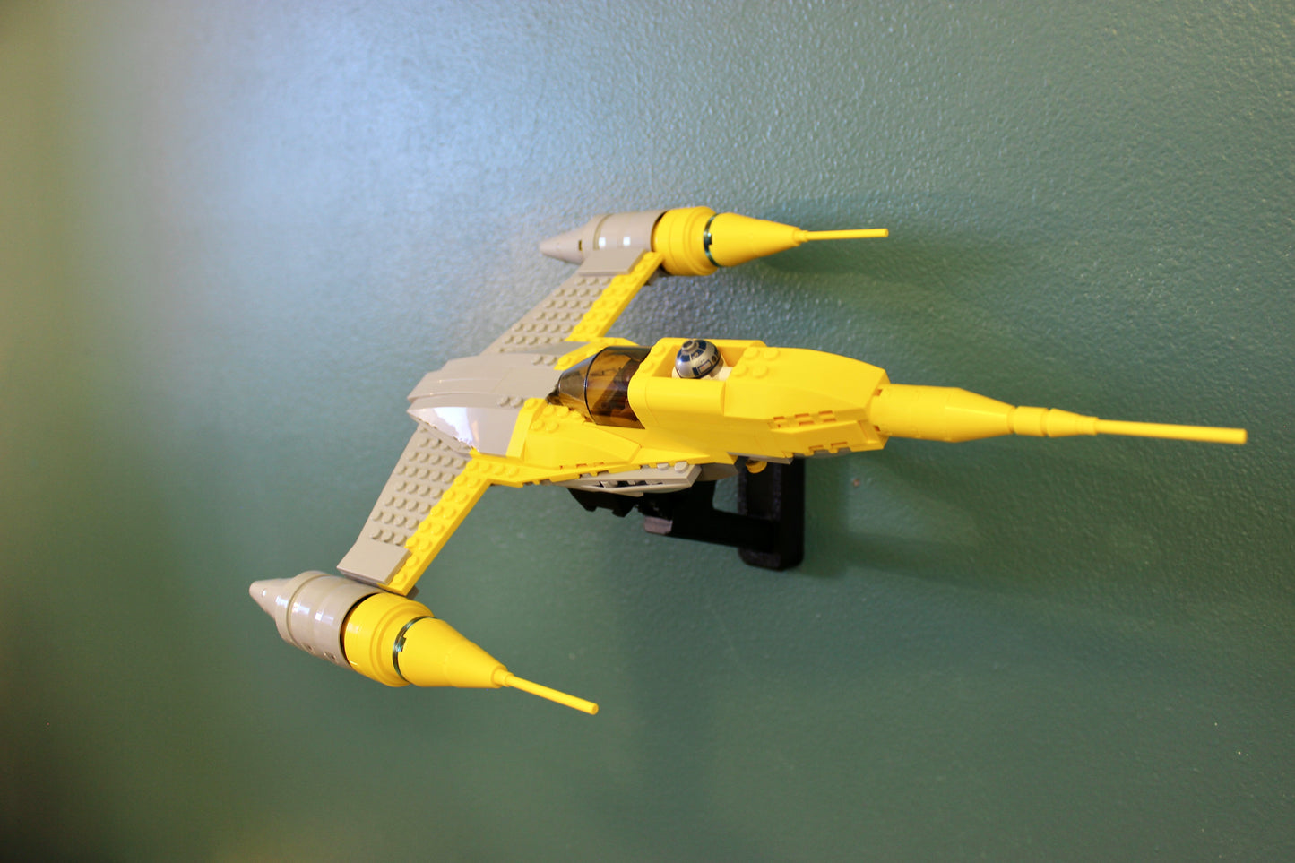 Wall Display for LEGO Star Wars Naboo Starfighter 75092