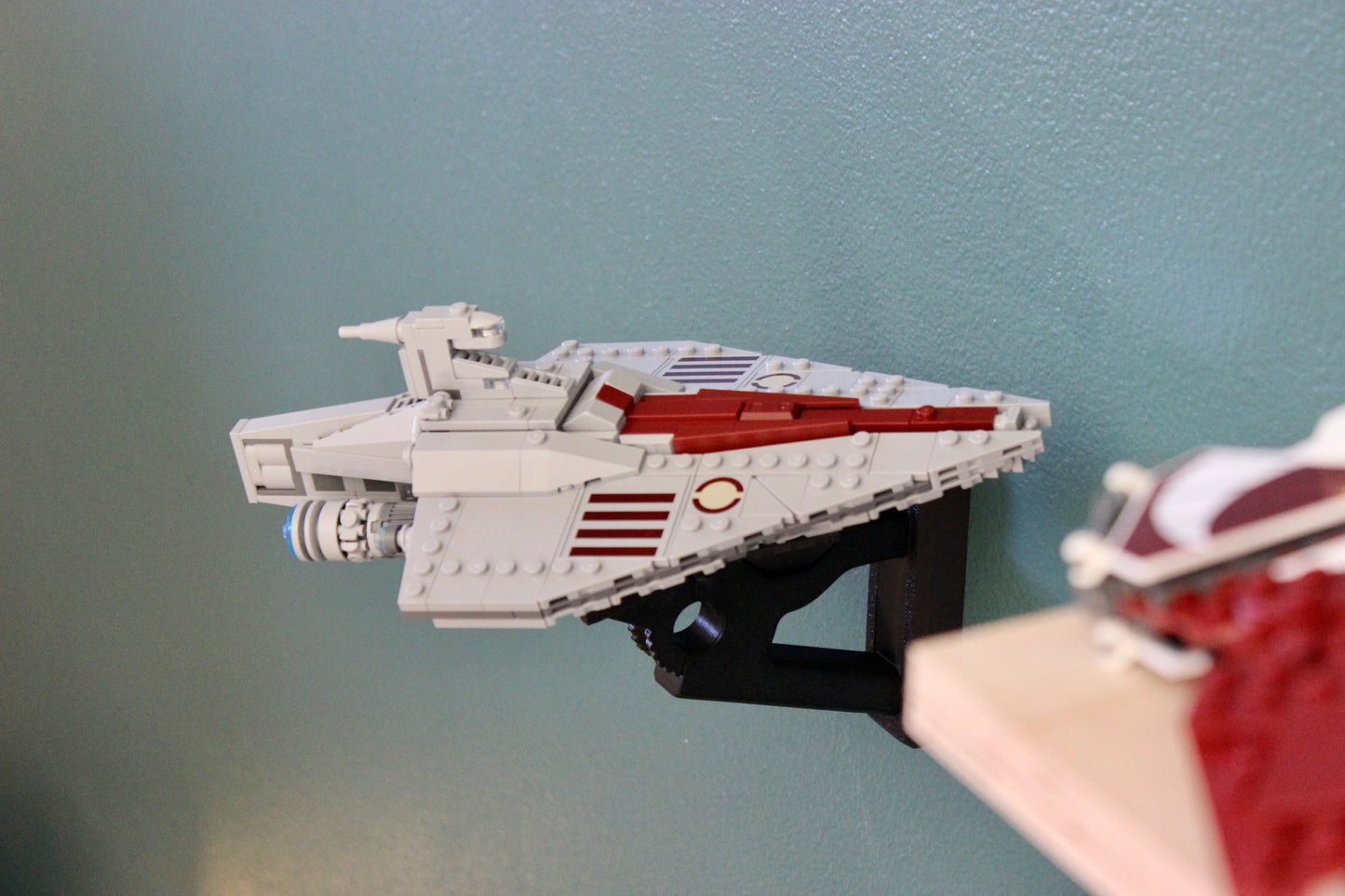 Wall Display for LEGO Star Wars Acclamator-Class Assault Ship 75404