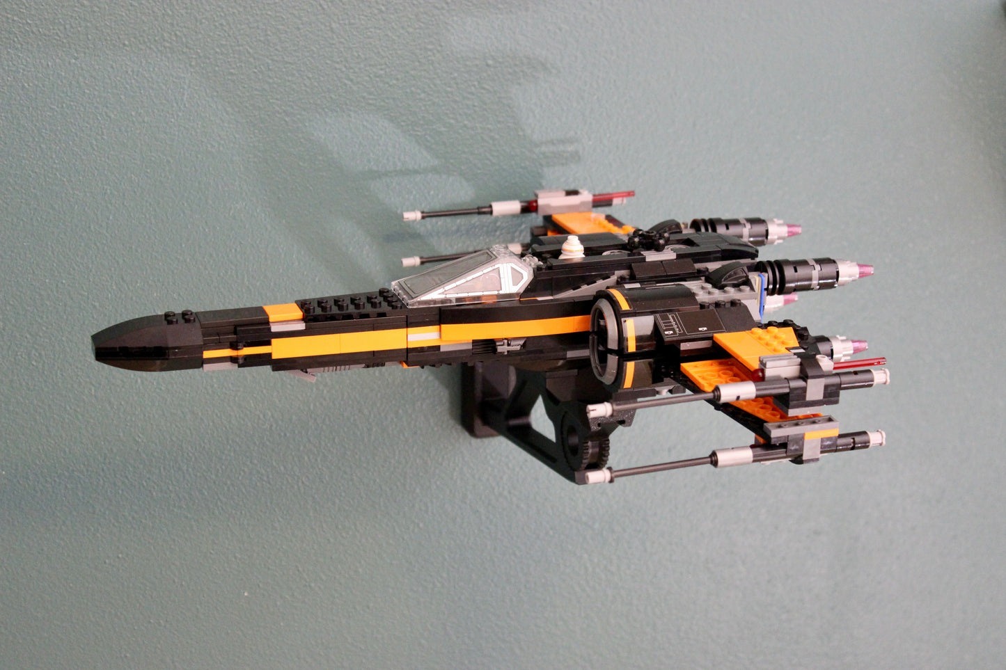 Wall Display for LEGO Star Wars Poe's X-Wing Fighter 75102