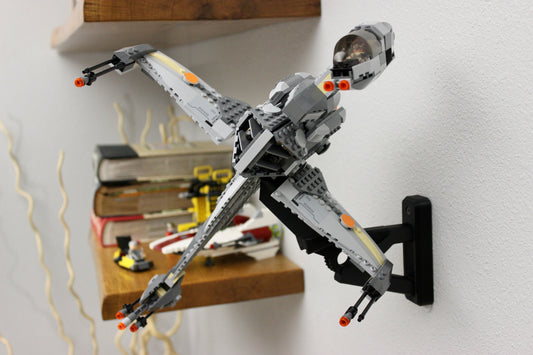 Wall Display for LEGO Star Wars B-wing Fighter 6208