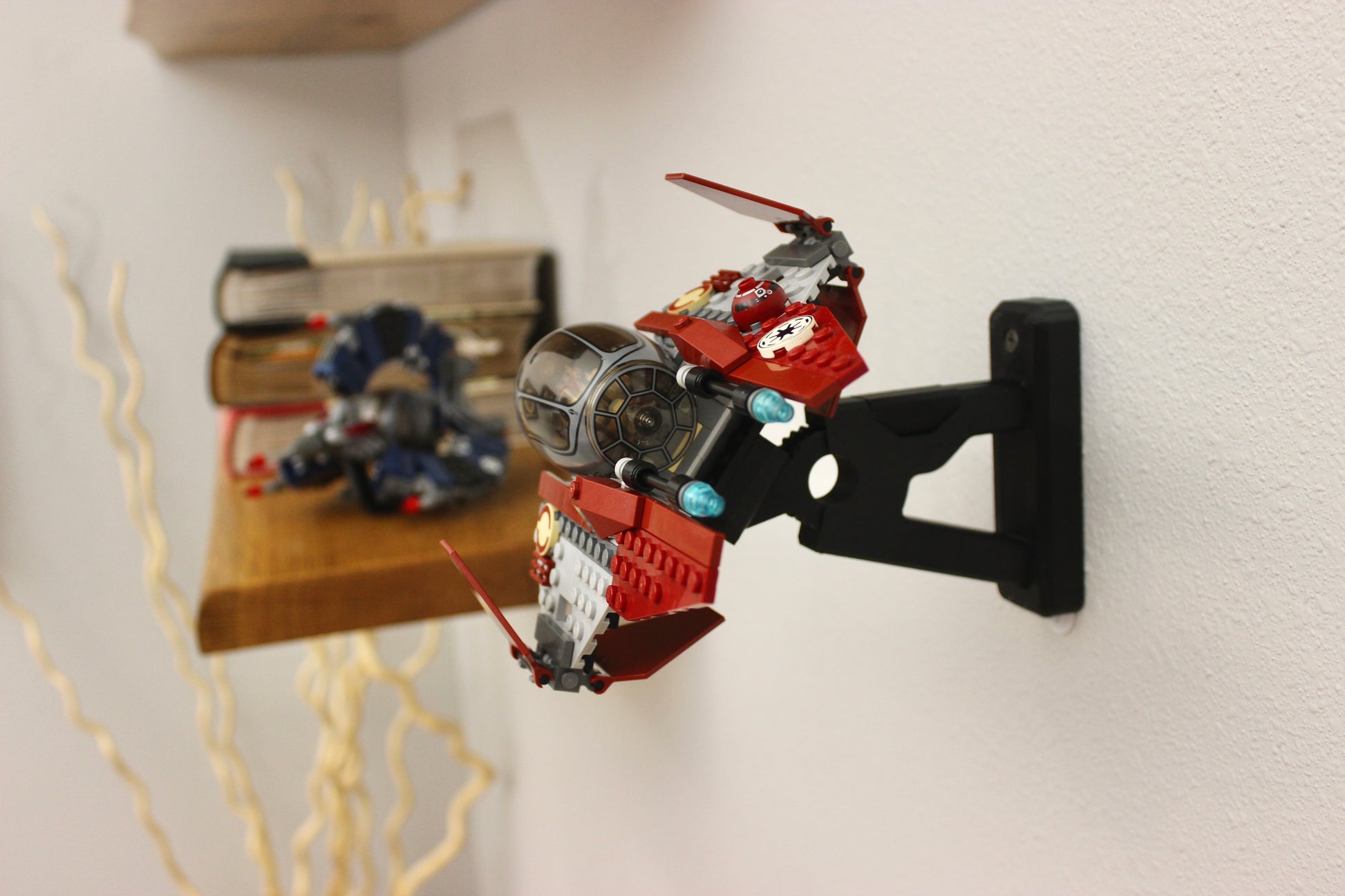 Wall Display for LEGO Star Wars Ultimate Space Battle 7283 - Detail View