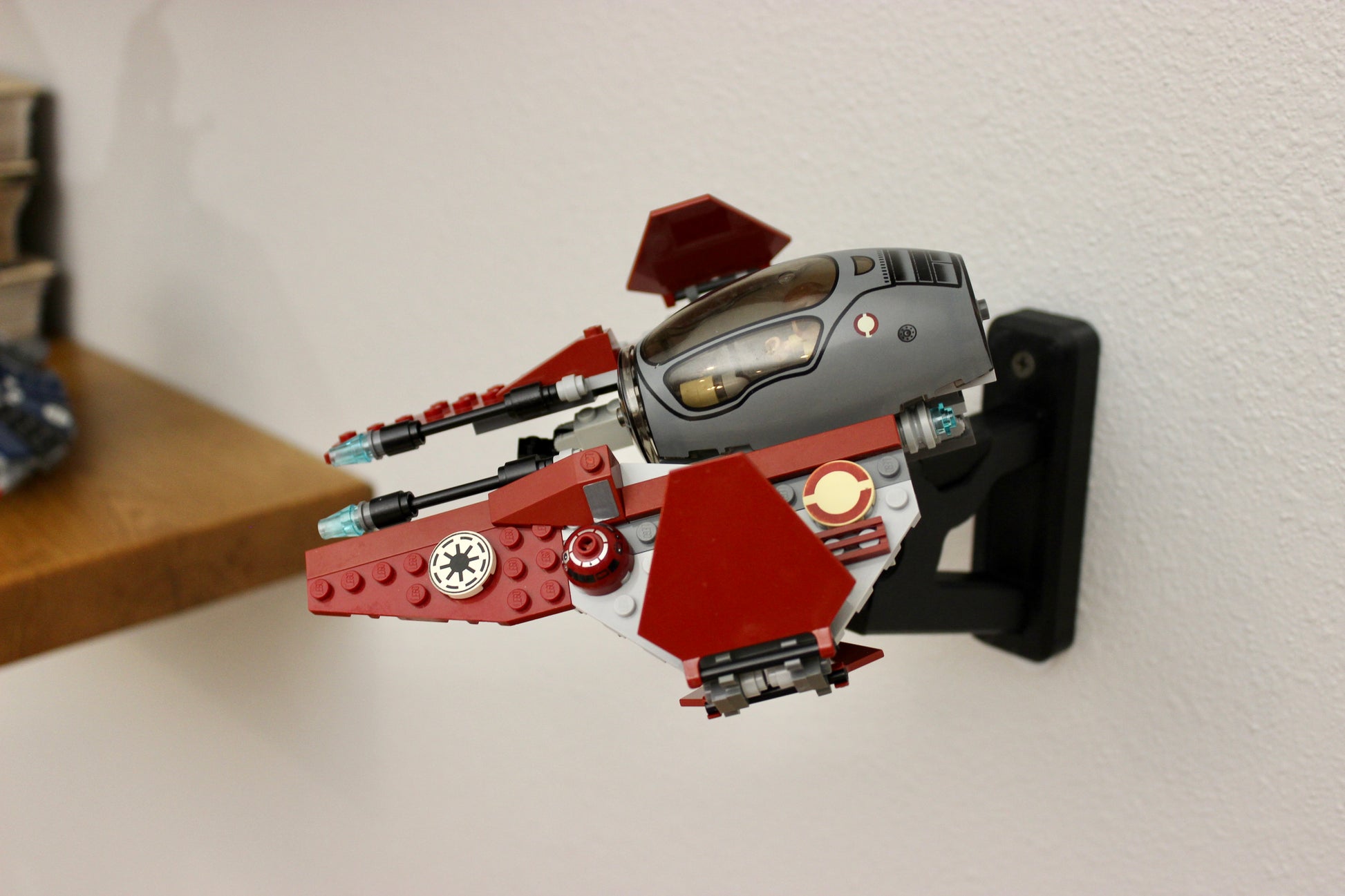Wall Display for LEGO Star Wars Ultimate Space Battle 7283 - Mounted on Wall