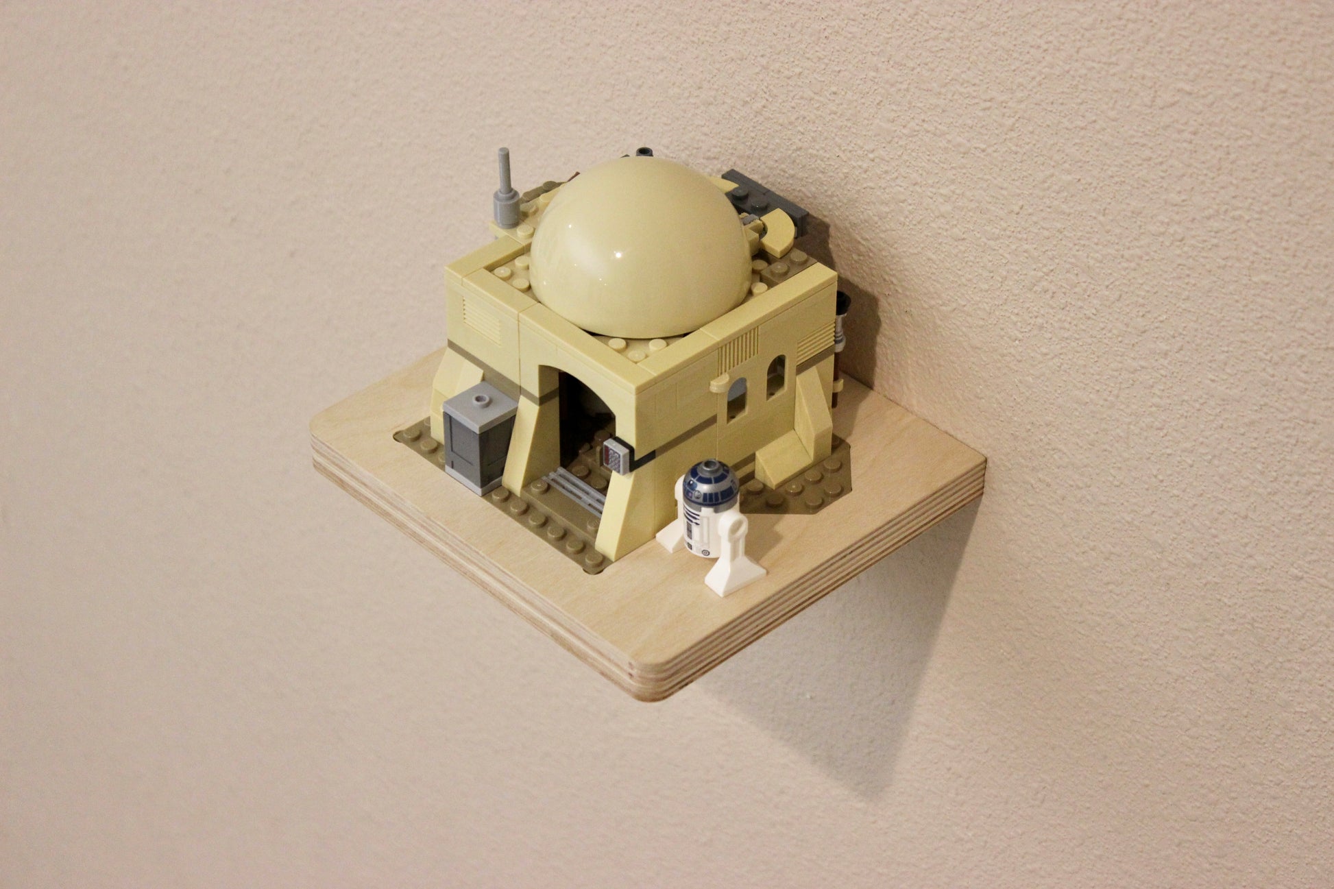 Wood Floating Shelf for LEGO Star Wars Obi-Wan's Hut 75270 - Brick Engineering Display