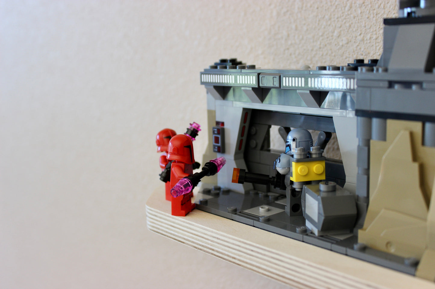 Wood Floating Shelf for LEGO Star Wars Paz Vizsla and Moff Gideon Battle 75386 - Detail View