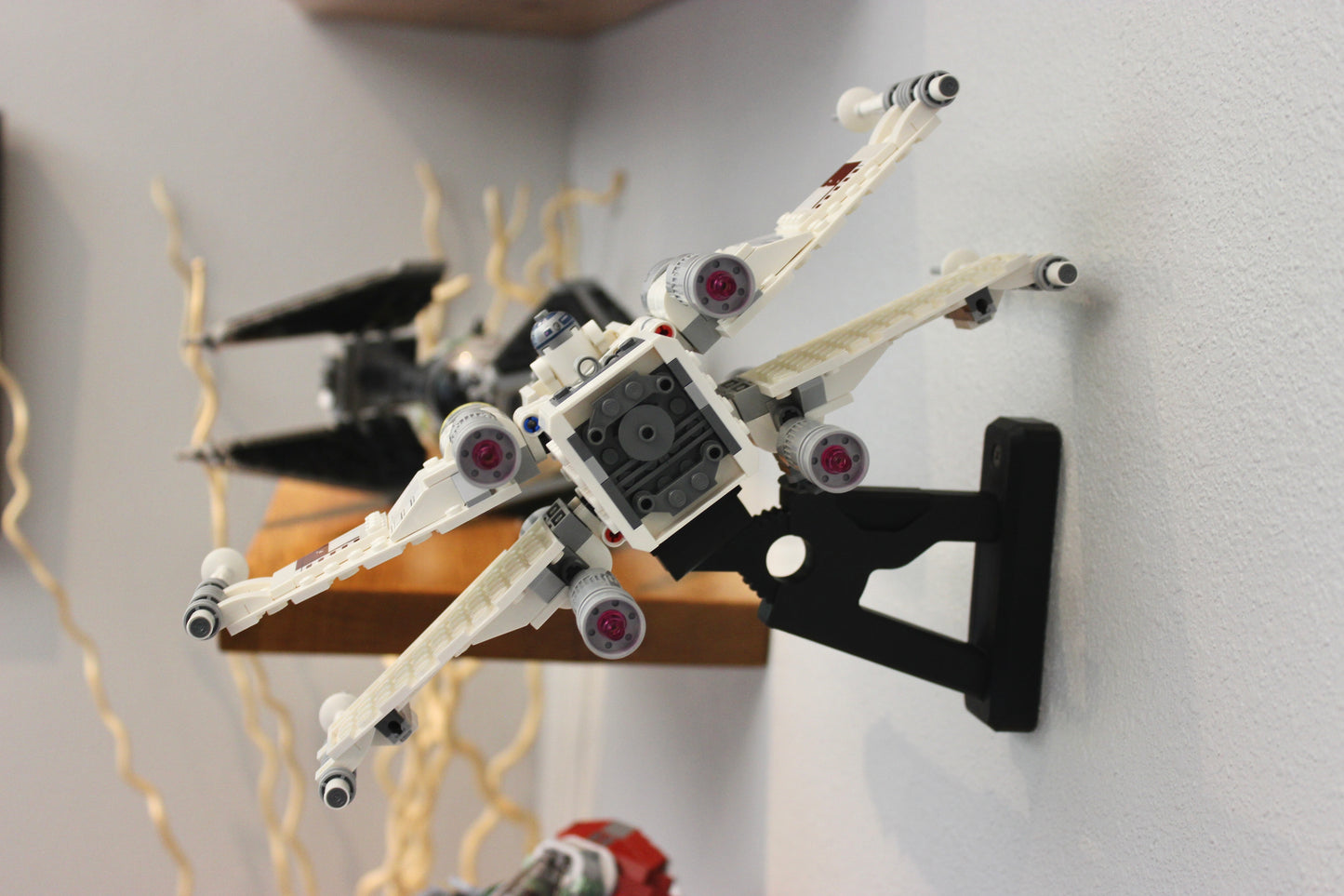 Wall Display for LEGO Star Wars Luke Skywalker’s X-Wing Fighter 75301