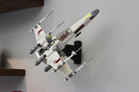 Wall Display for LEGO Star Wars Luke Skywalker’s X-Wing Fighter 75301