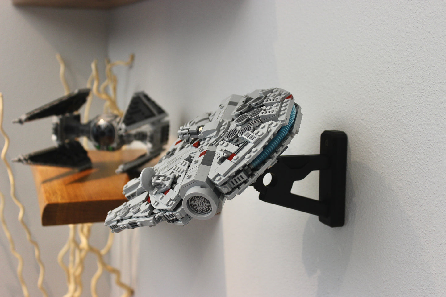 Wall Display for LEGO Star Wars Millennium Falcon 75375