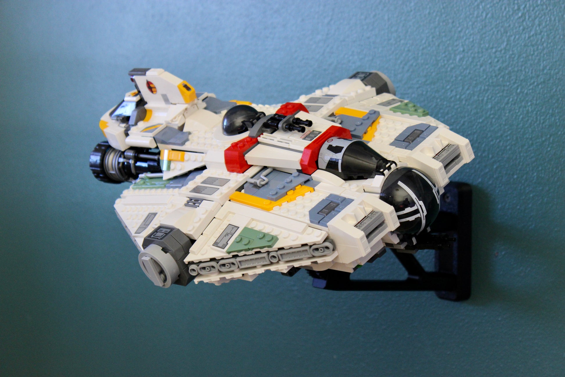 Wall Display for LEGO Star Wars Ghost & Phantom II 75357 - Image 6