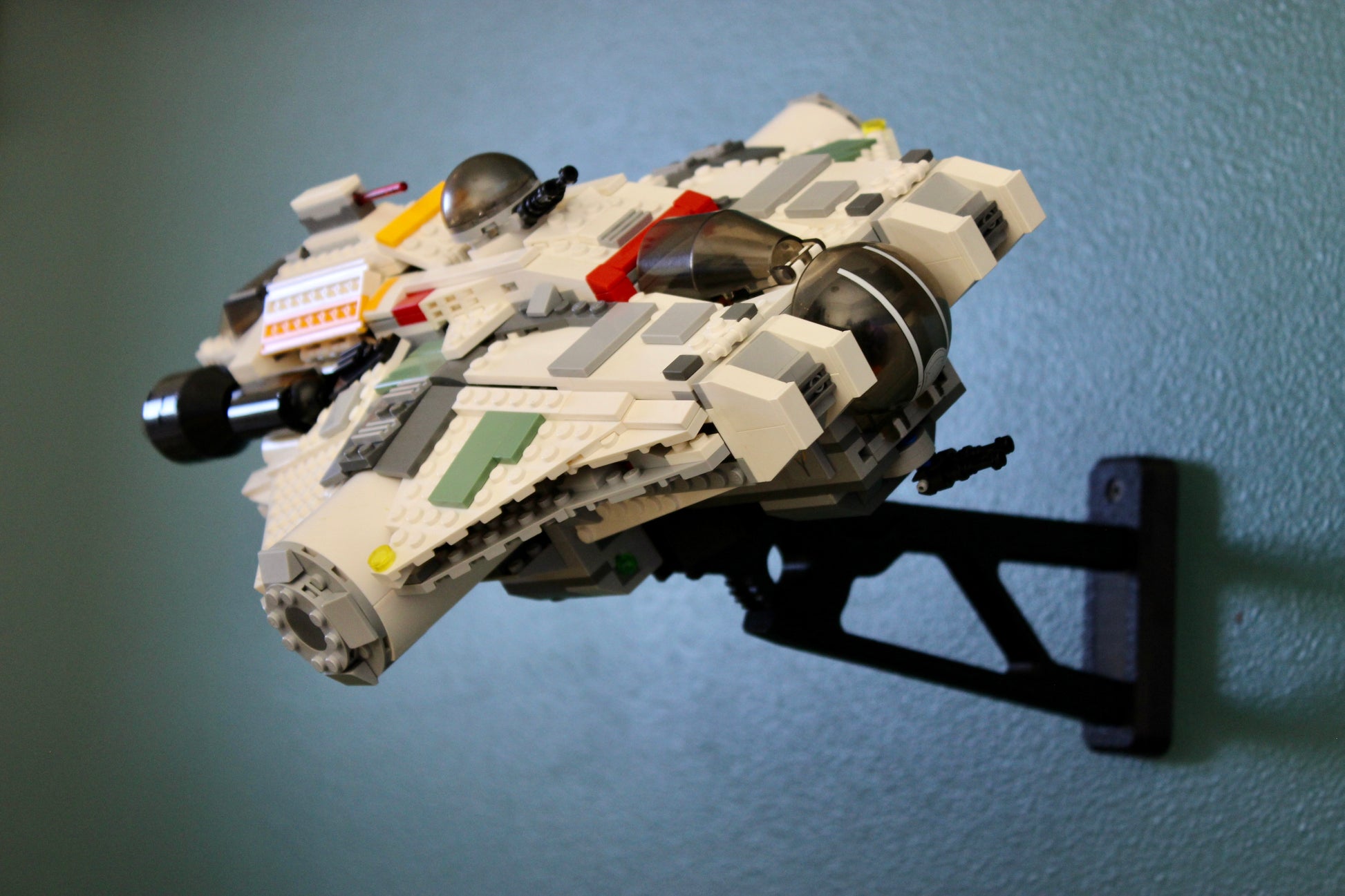 Wall Display for LEGO Star Wars The Ghost 75053 - detail view