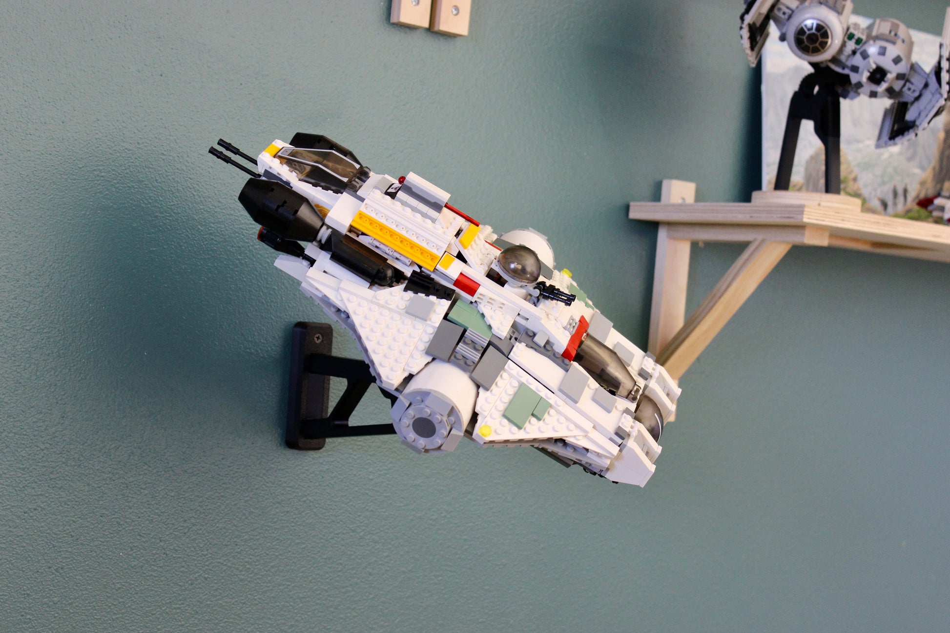 Wall Display for LEGO Star Wars The Ghost 75053 - Image 4