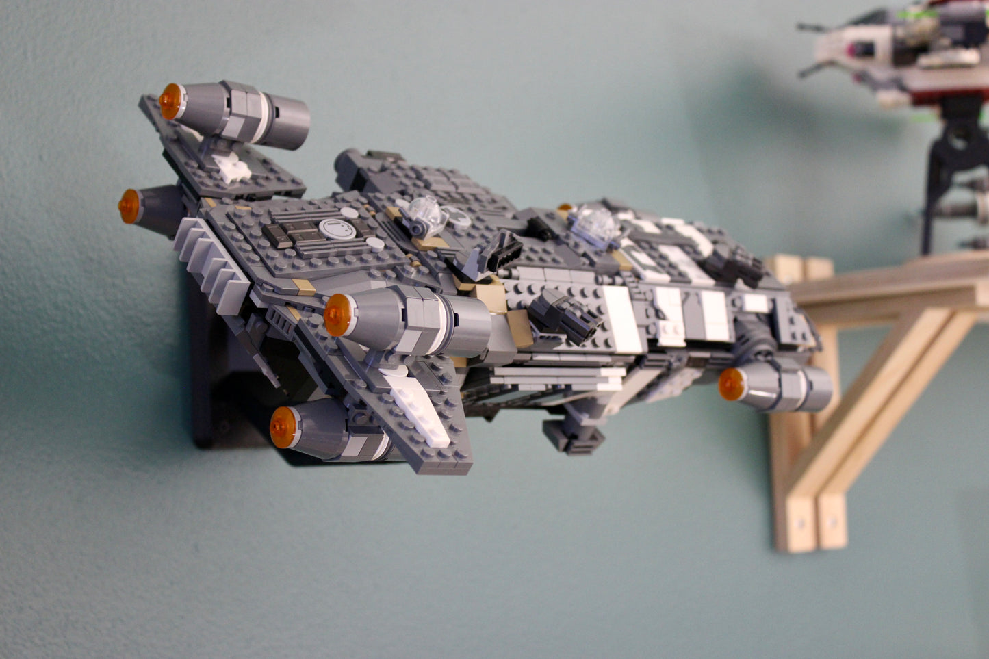 Wall Display for LEGO Star Wars The Onyx Cinder 75374 - side view