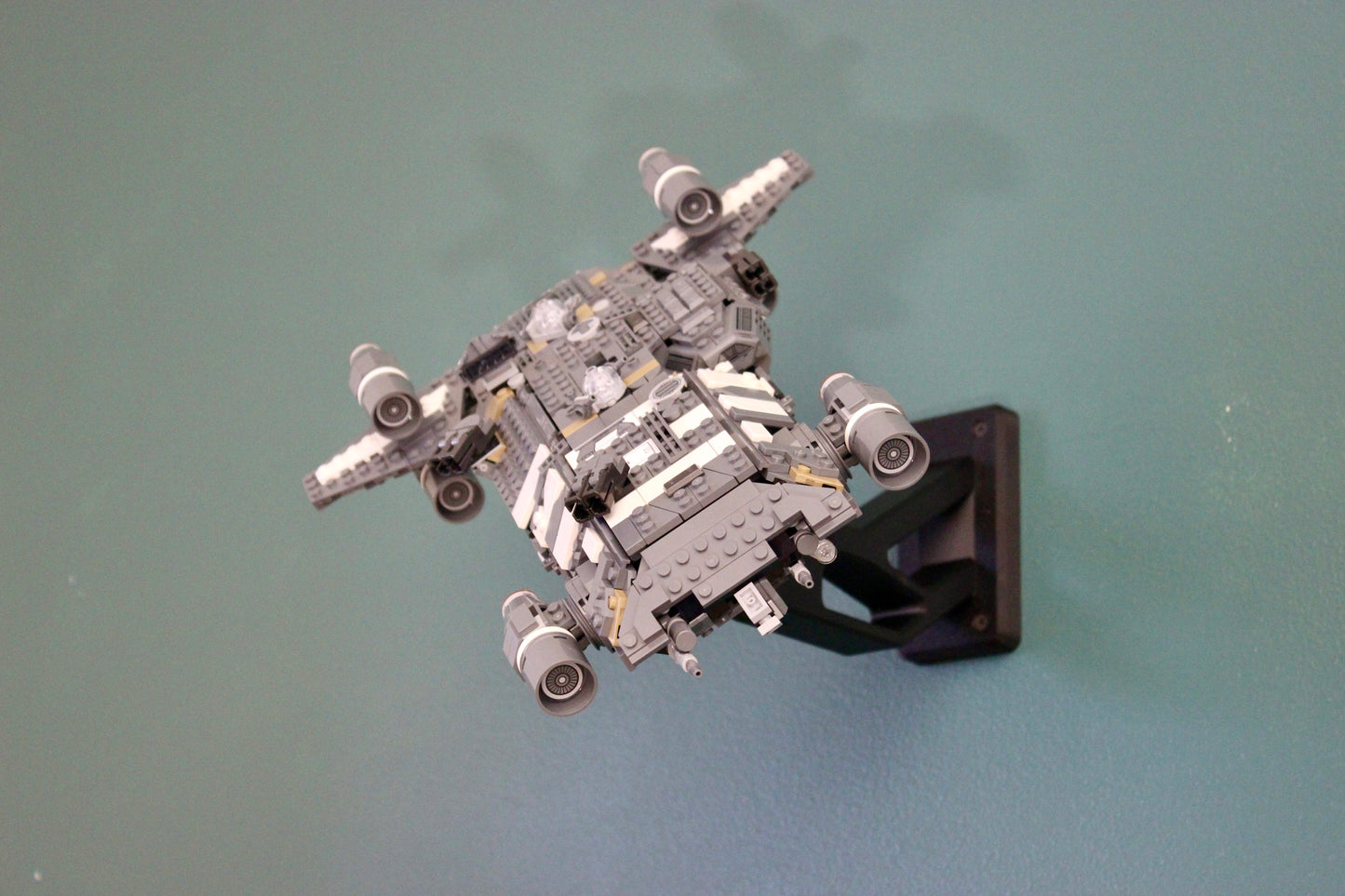 Wall Display for LEGO Star Wars The Onyx Cinder 75374 - Image 7