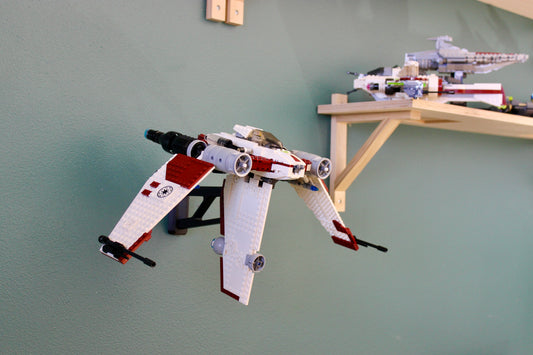 Wall Display for LEGO Star Wars V-19 Torrent 7674