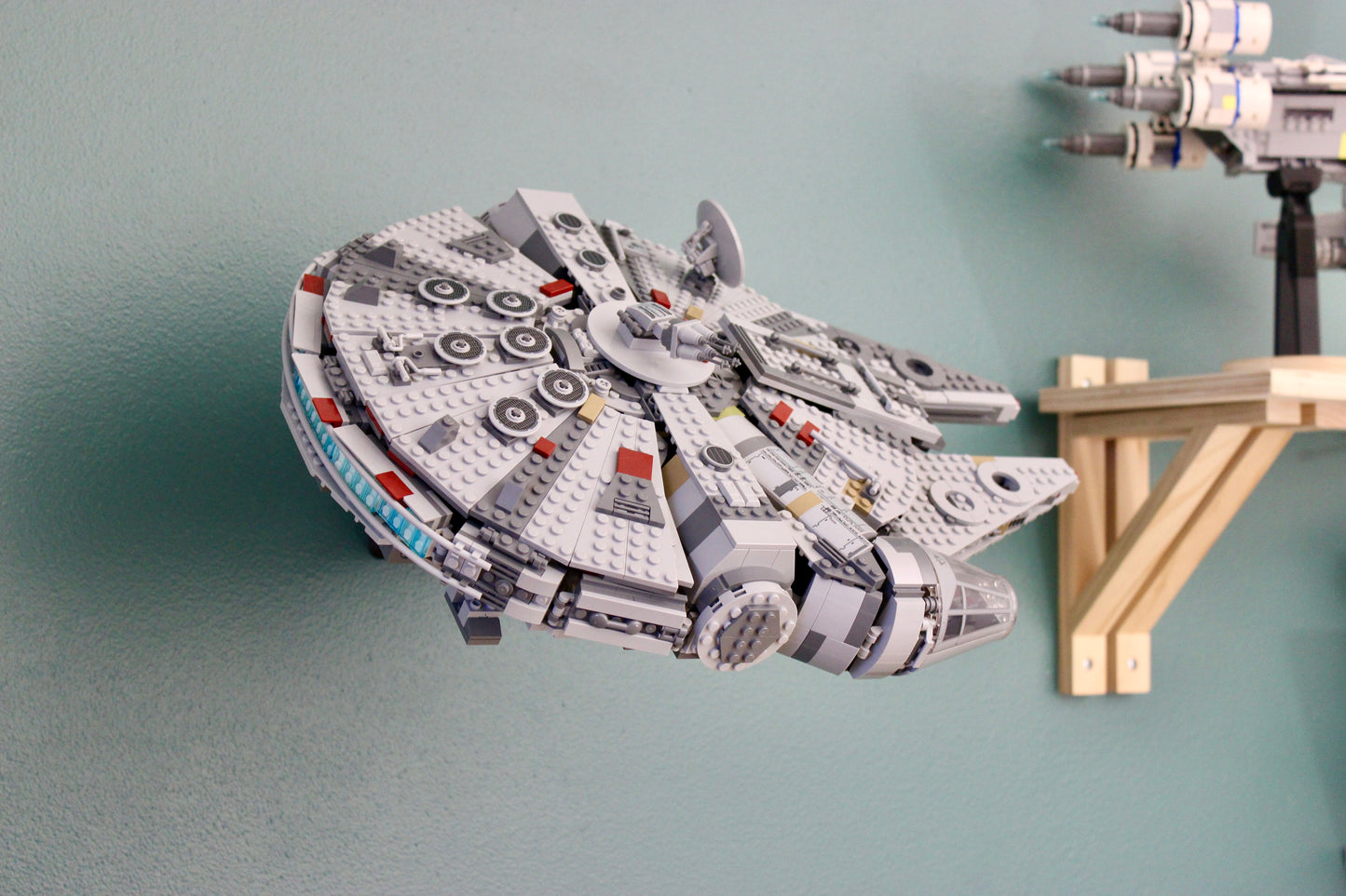 Wall Display for LEGO Star Wars Millennium Falcon 75257