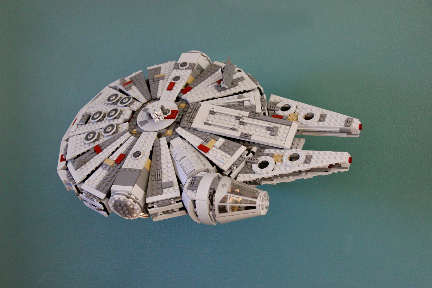 Wall Display for LEGO Star Wars Millennium Falcon 75105