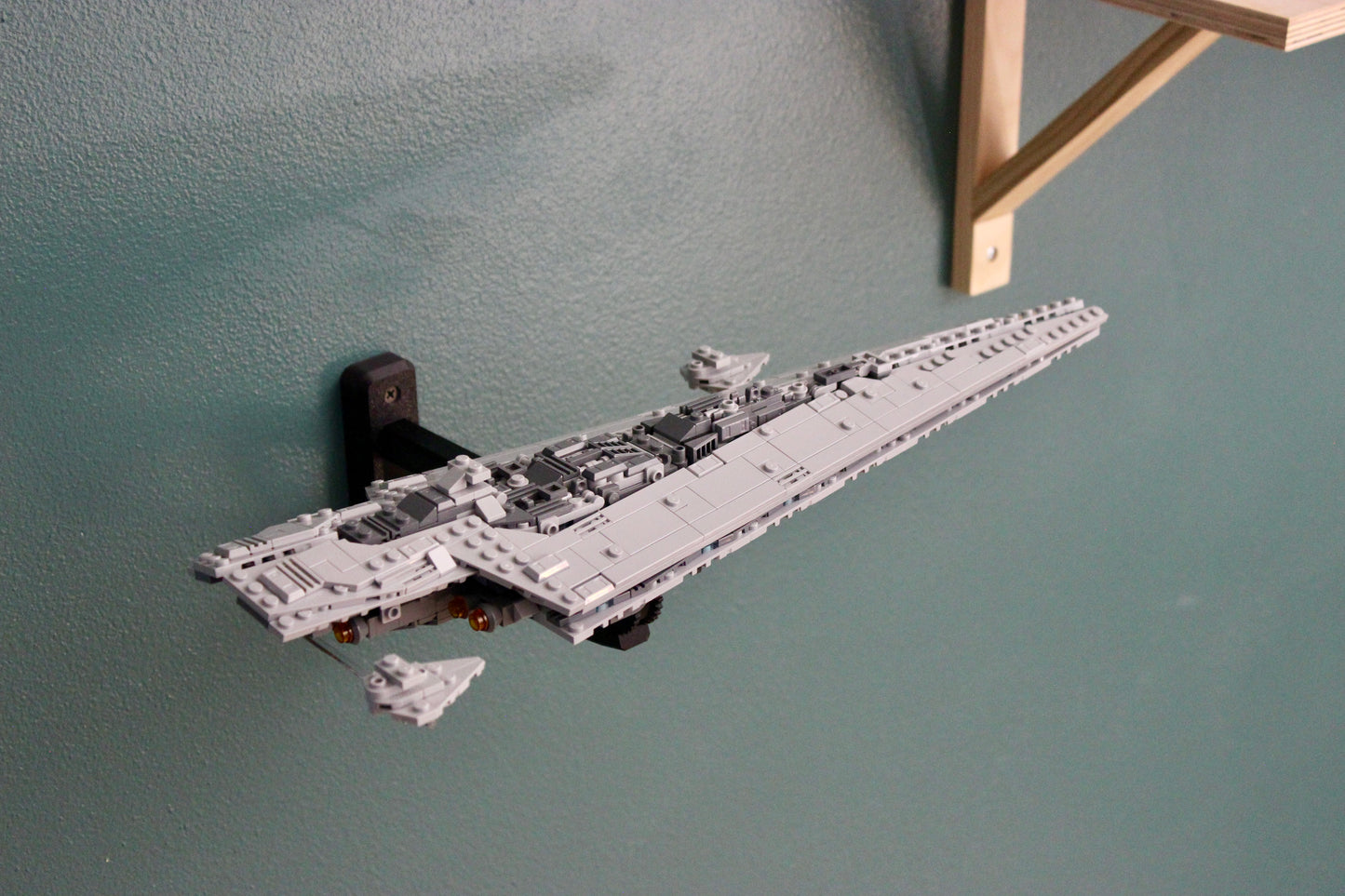 Wall Display for LEGO Star Wars Executor Super Star Destroyer 75356 - side view