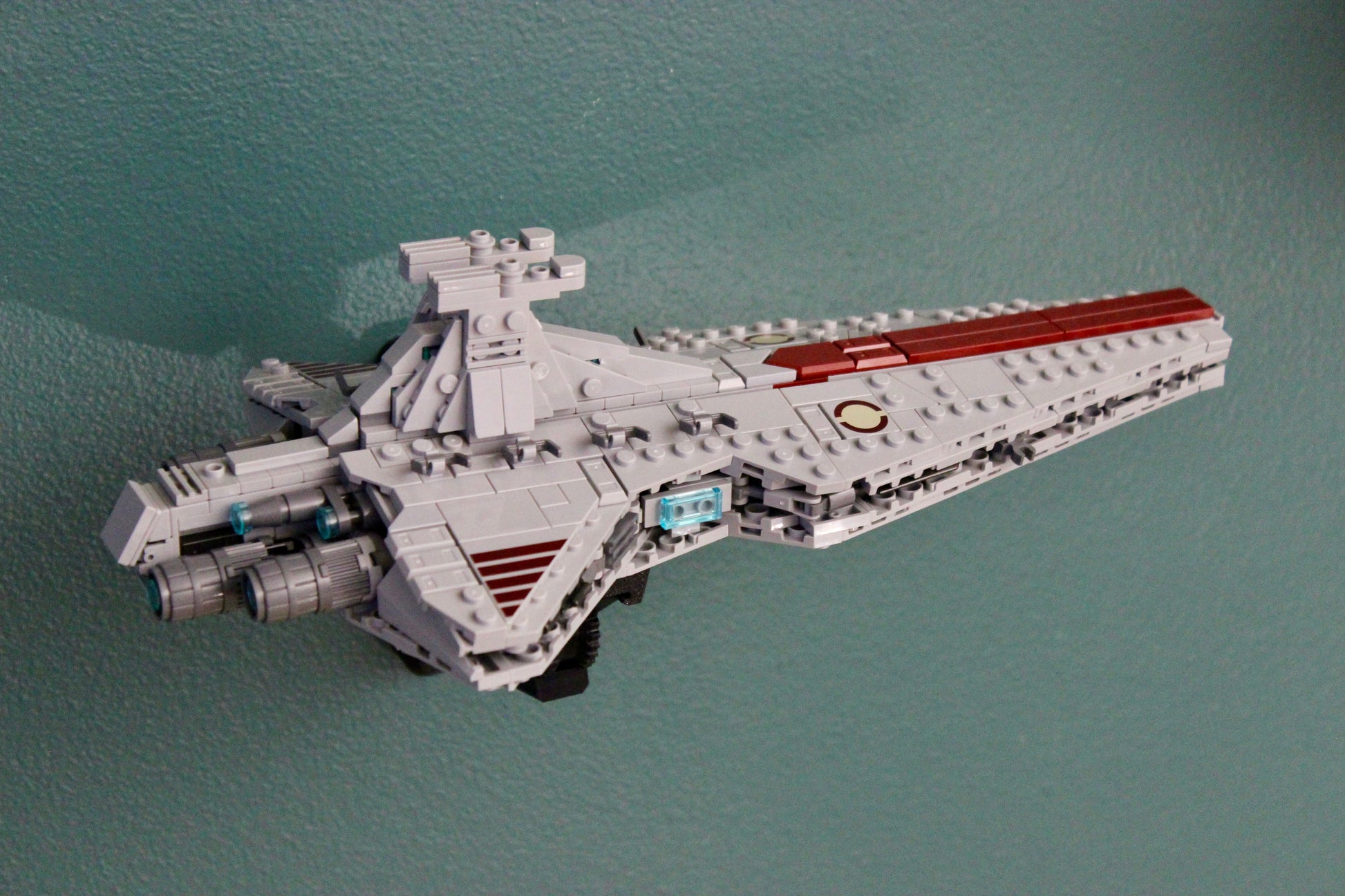 Wall Display for LEGO Star Wars Venator-Class Attack Cruiser 75441 - Image 6