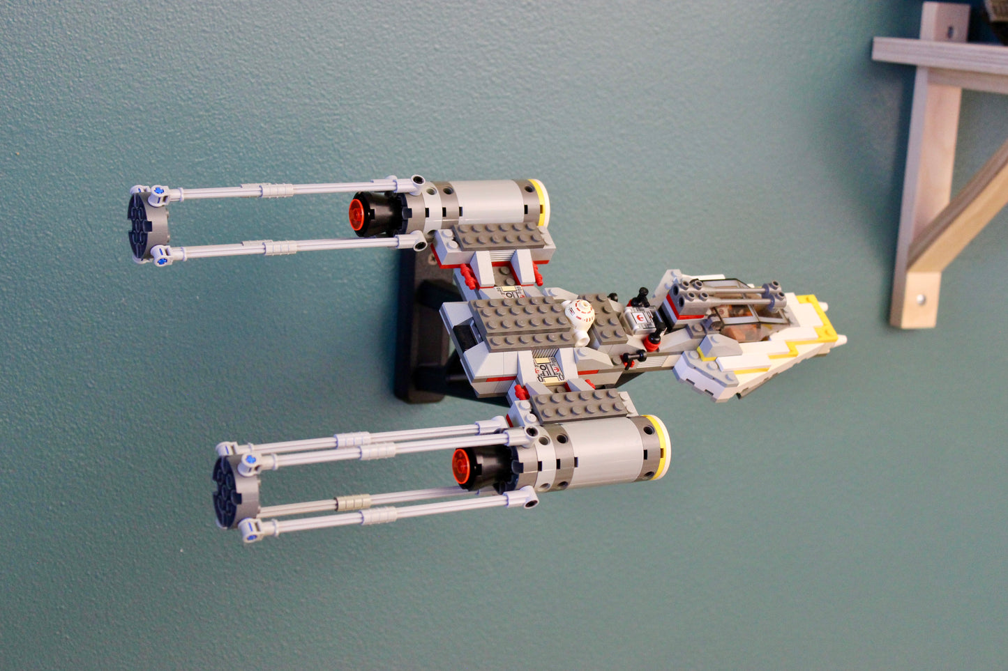 Wall Display for LEGO Star Wars TIE Fighter & Y-Wing 7150 - Image 7