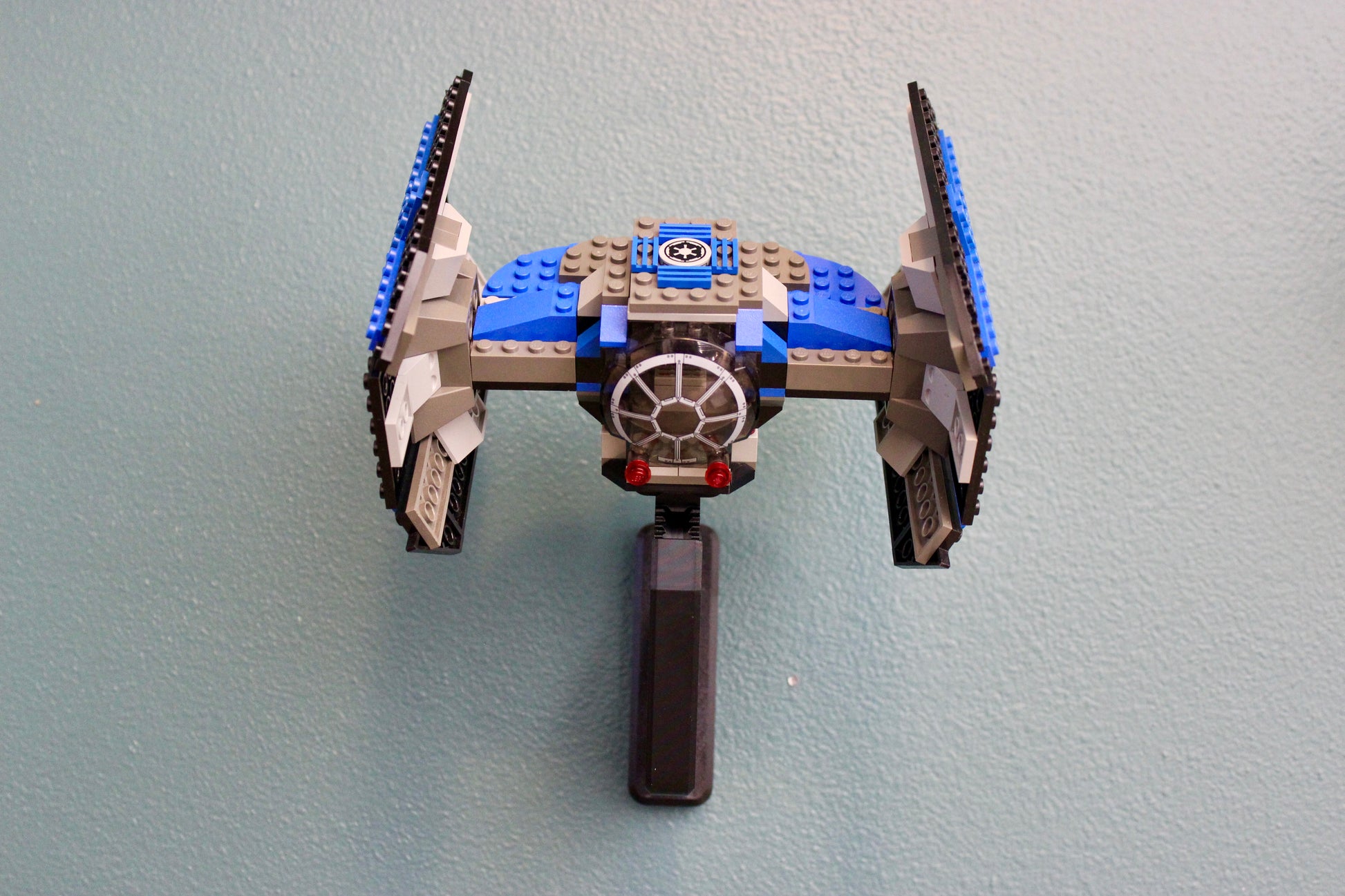 Wall Display for LEGO Star Wars TIE Fighter & Y-Wing 7150 - Image 6