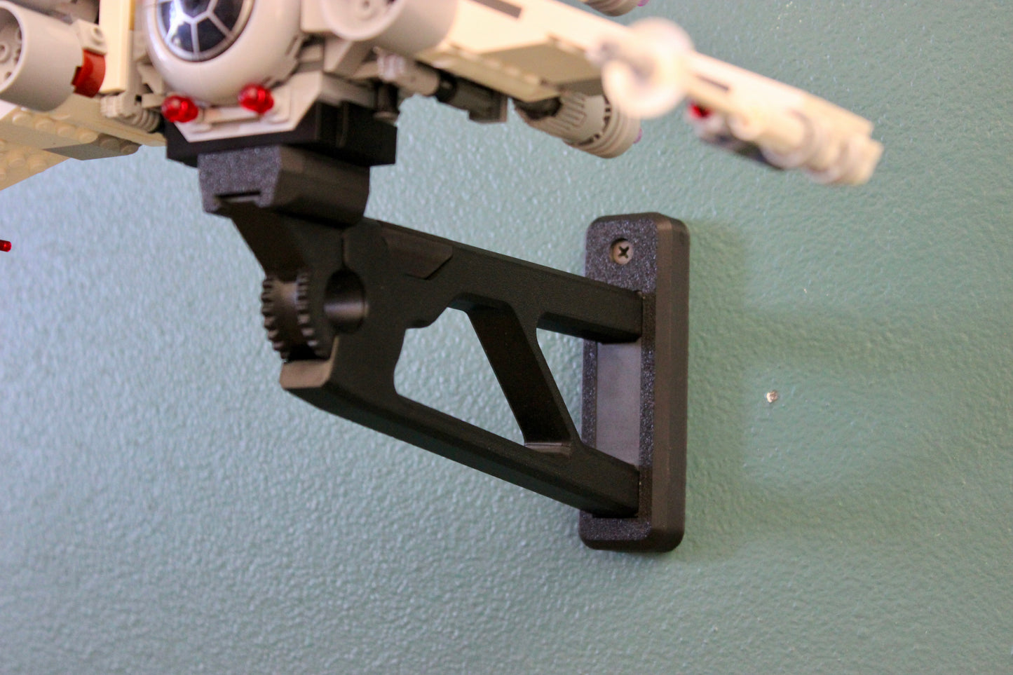 Wall Display for LEGO Star Wars TIE Fighter & X-Wing Mash-up 75393 - Image 12