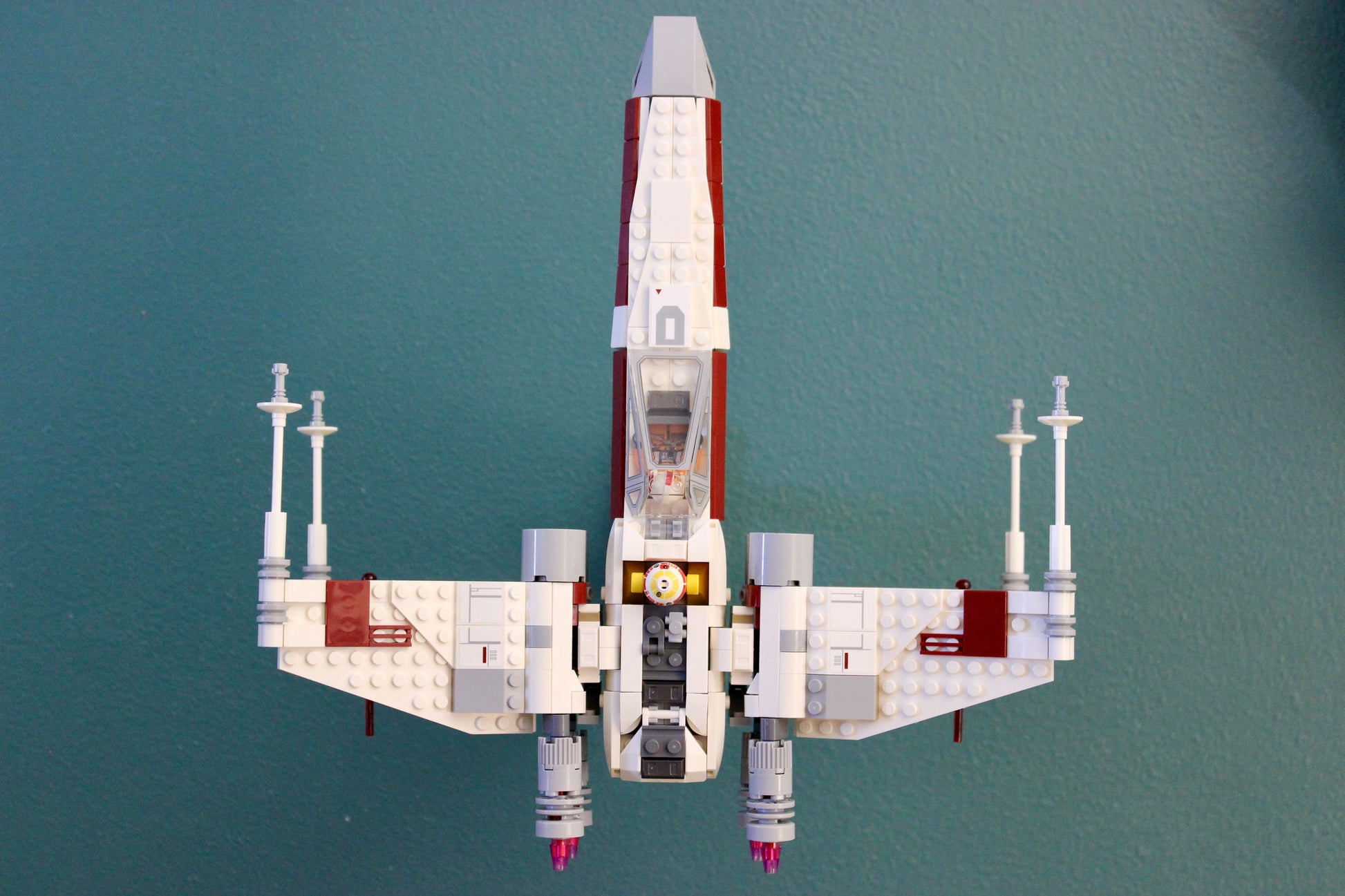 Wall Display for LEGO Star Wars TIE Fighter & X-Wing Mash-up 75393 - Image 14