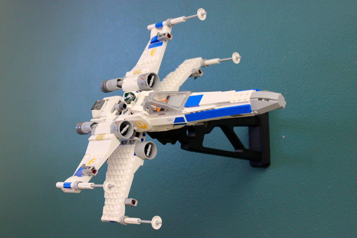 Wall Display for LEGO Star Wars New Republic X-Wing Starfighter 75460 - front view