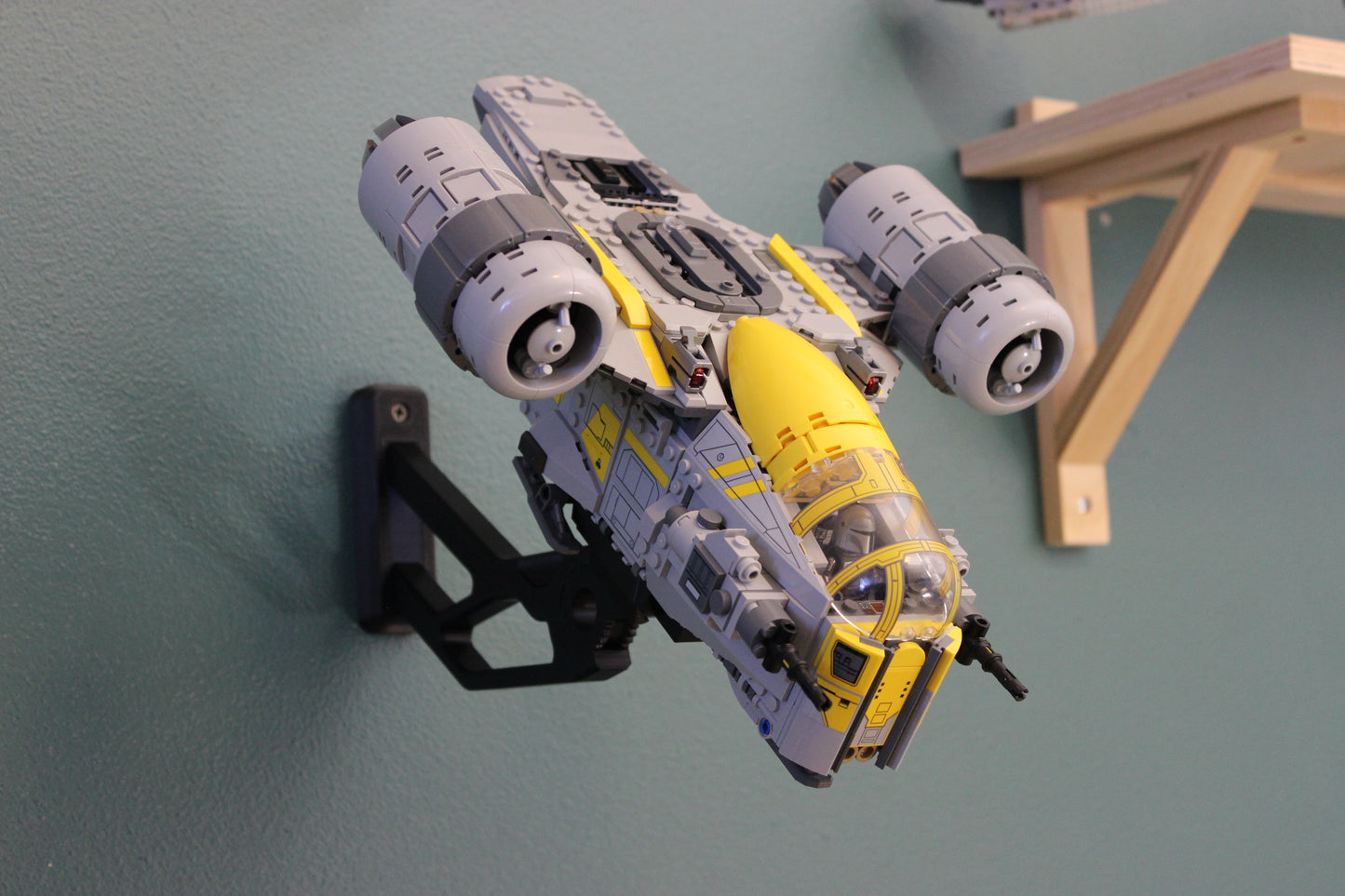 Wall Display for LEGO Star Wars The Razor Crest 75447