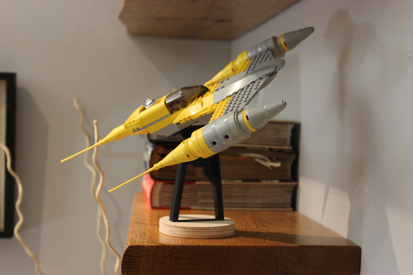 Universal Display Stand for LEGO